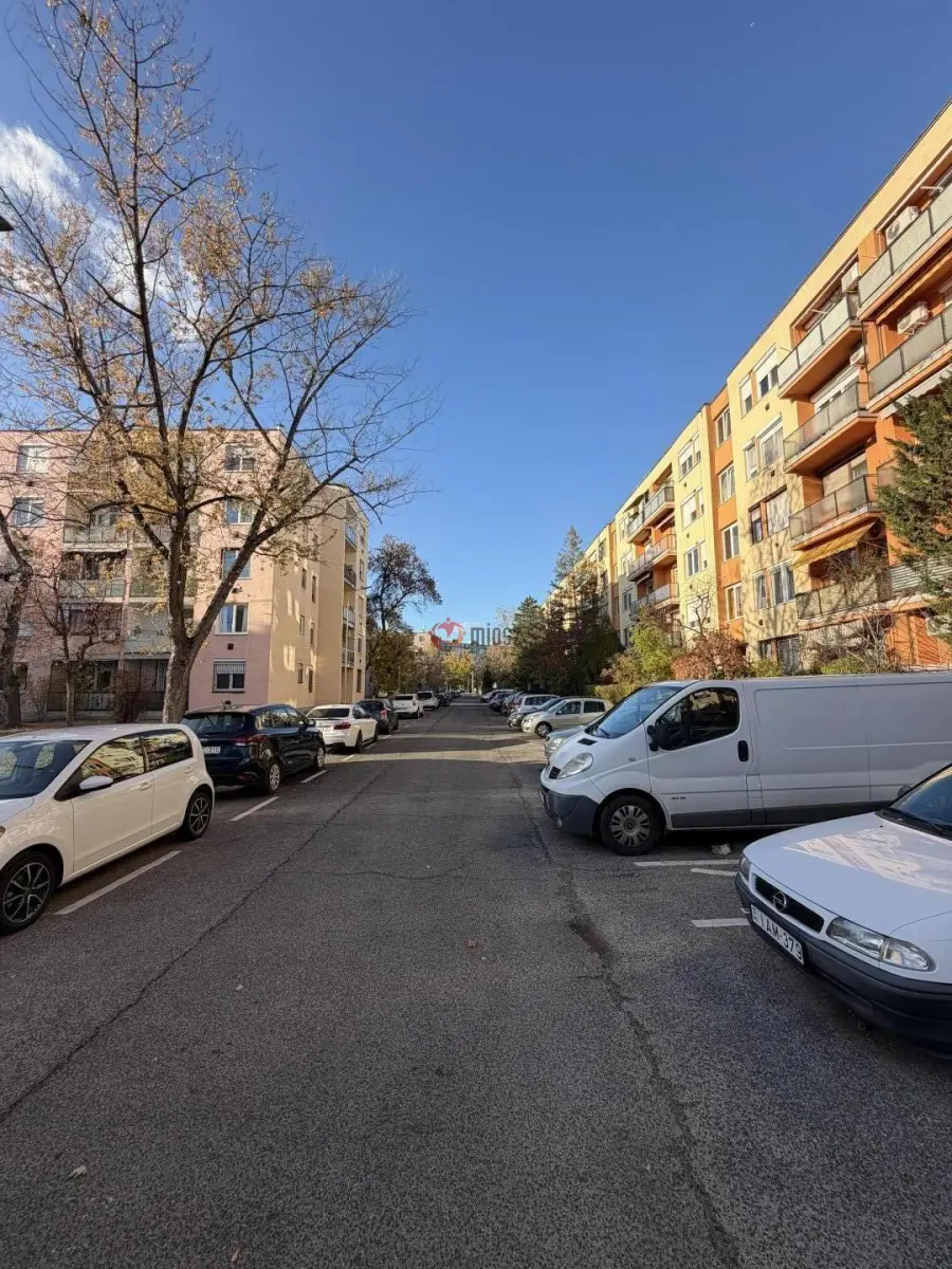 eladó téglalakás, Budapest, XVIII. kerület