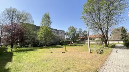eladó téglalakás, Dabas