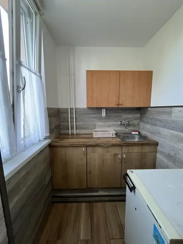 Eladó téglalakás, Dunaújváros 1 szoba 28 m² 21.5 M Ft
