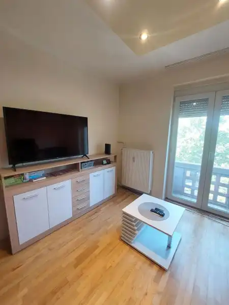 Eladó téglalakás, Dunaújváros 2 szoba 56 m² 37.9 M Ft