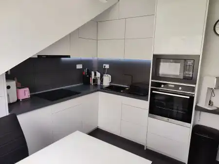 eladó téglalakás, Dunaújváros