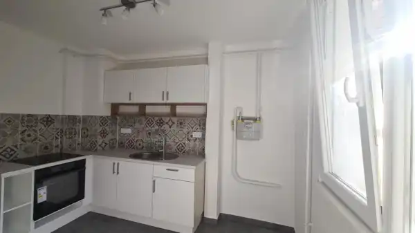 Eladó téglalakás, Dunaújváros 1 szoba 35 m² 19.9 M Ft