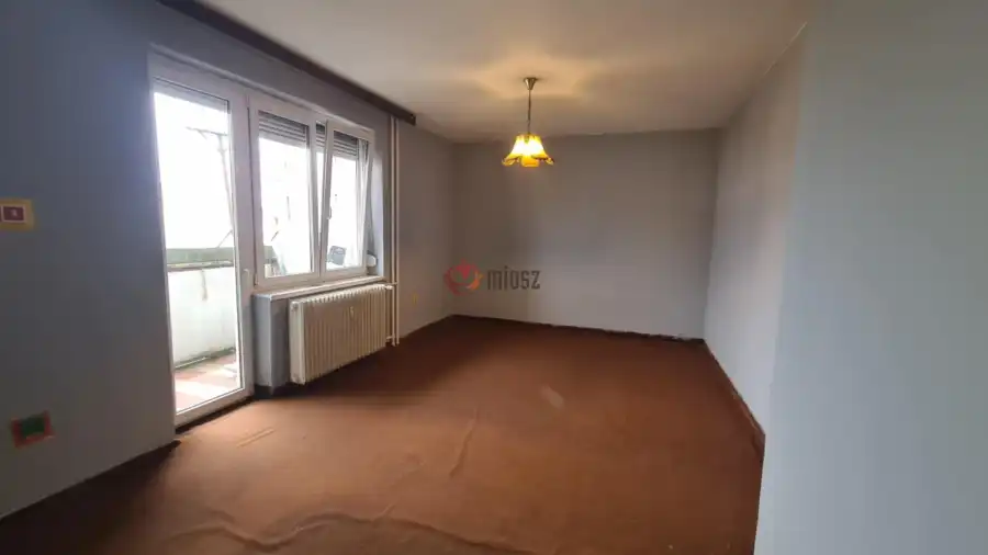 eladó téglalakás, Dunaújváros