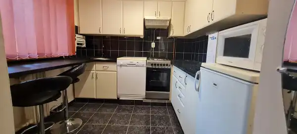 Eladó téglalakás, Dunaújváros 1+1 szoba 45 m² 26.9 M Ft