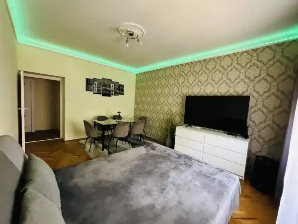 Eladó téglalakás, Dunaújváros 2 szoba 53 m² 37.5 M Ft