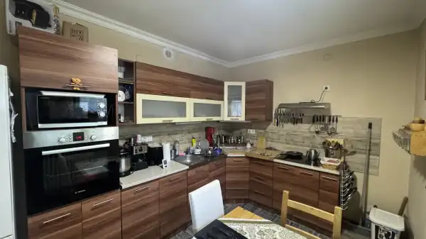 Eladó téglalakás, Dunaújváros 1+1 szoba 47 m² 33 M Ft