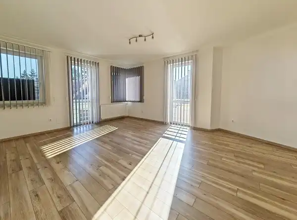 Eladó téglalakás, Eger 4 szoba 86 m² 75 M Ft