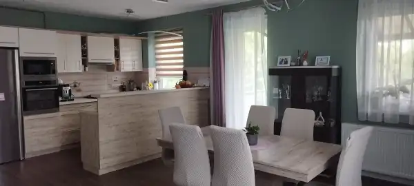 Eladó téglalakás, Eger 4 szoba 106 m² 101.7 M Ft