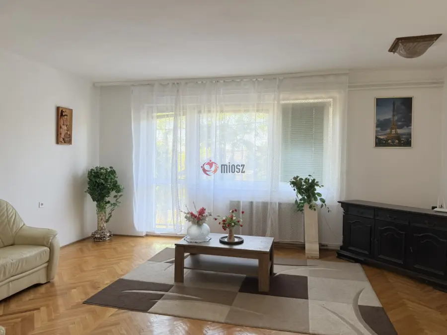 eladó téglalakás, Gödöllő