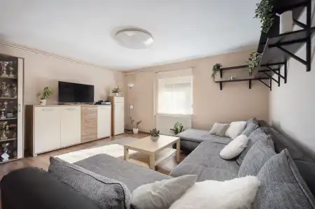 eladó téglalakás, Gyál