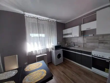 Eladó téglalakás, Kazincbarcika 1 szoba 45 m² 16.5 M Ft