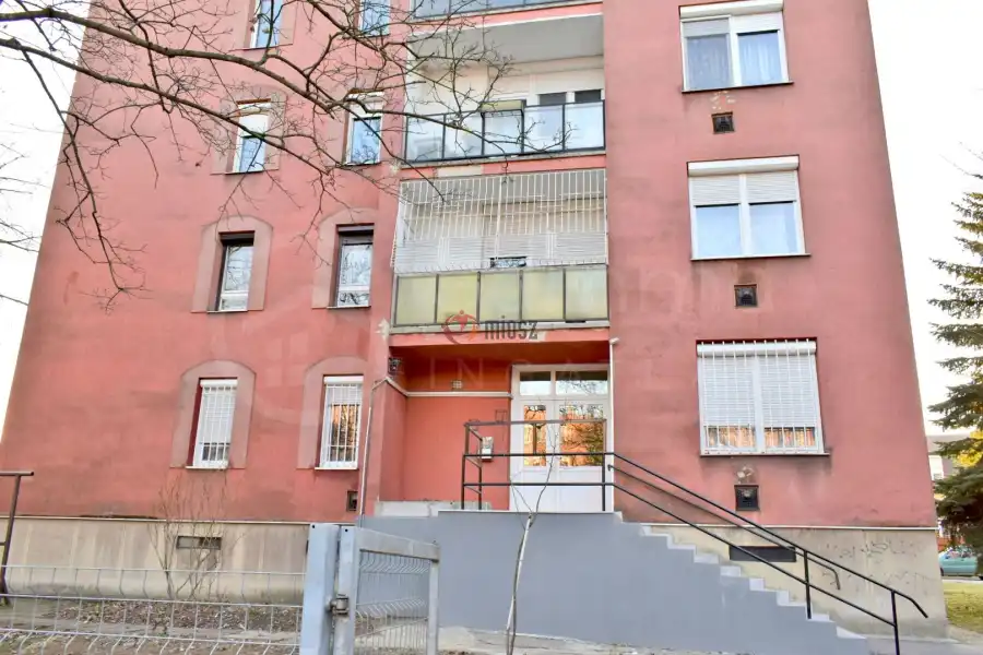 eladó téglalakás, Miskolc