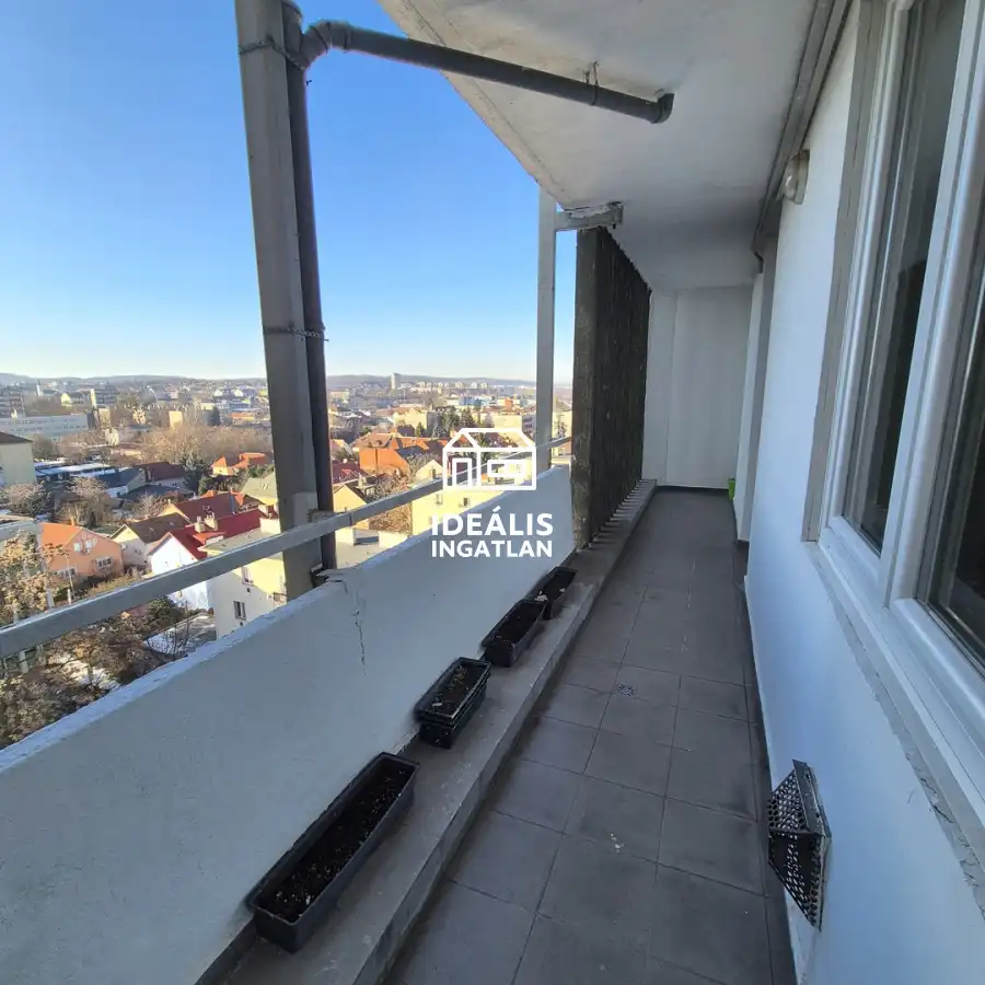 eladó téglalakás, Miskolc