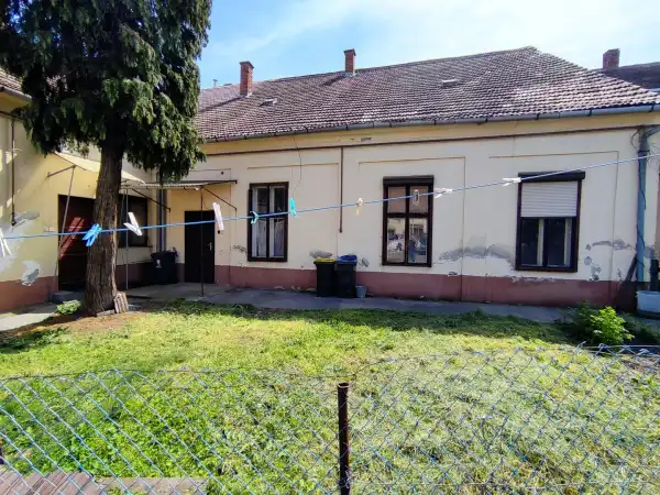 Eladó téglalakás, Mohács 2 szoba 65 m² 12 M Ft