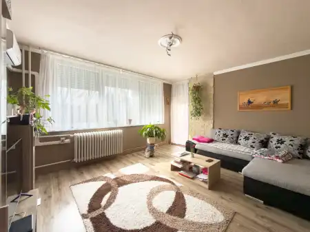 Eladó téglalakás, Nagyoroszi 3 szoba 75 m² 34 M Ft