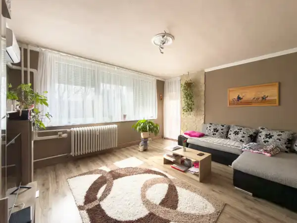 Eladó téglalakás, Nagyoroszi 3 szoba 75 m² 34 M Ft