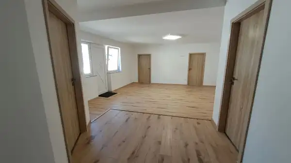 Eladó téglalakás, Nyergesújfalu 3 szoba 120 m² 79.9 M Ft