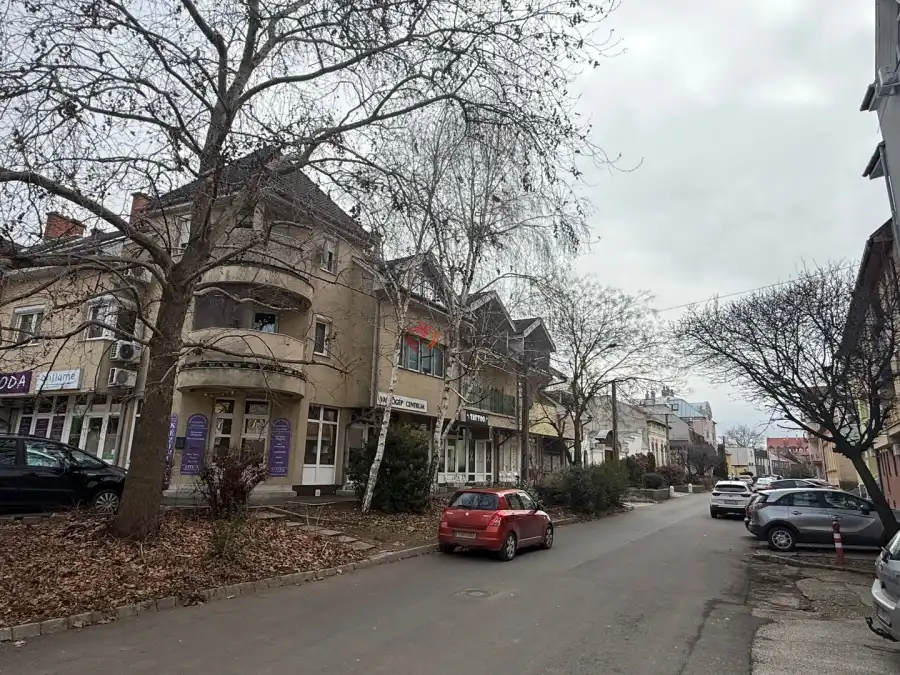 eladó téglalakás, Nyíregyháza