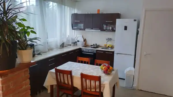 Eladó téglalakás, Nyíregyháza 3 szoba 75 m² 58 M Ft