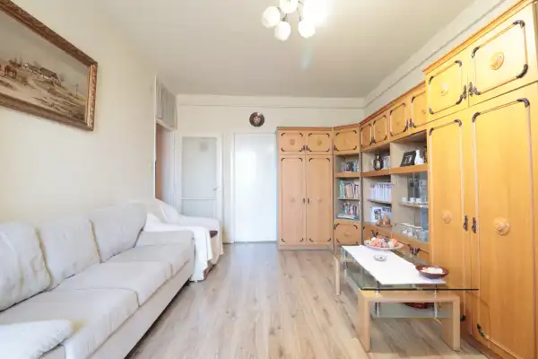 Eladó téglalakás, Orosháza 2 szoba 55 m² 18 M Ft