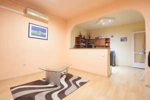Eladó téglalakás, Orosháza 2 szoba 55 m² 19 M Ft