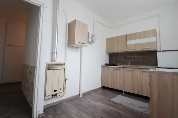 Eladó téglalakás, Orosháza 2 szoba 54 m² 22 M Ft