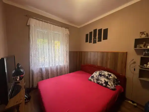 Eladó téglalakás, Oroszlány 3 szoba 64 m² 31.9 M Ft