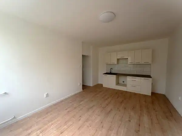 Eladó téglalakás, Oroszlány 1+2 szoba 41 m² 34.9 M Ft