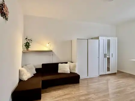 Eladó téglalakás, Oroszlány 1 szoba 27 m² 27.2 M Ft