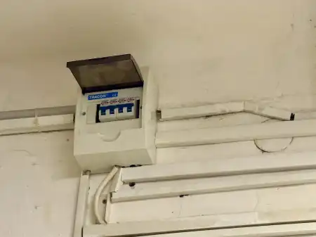 eladó téglalakás, Oroszlány