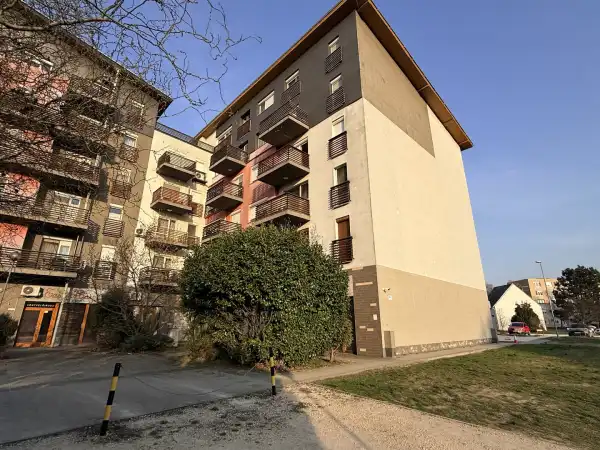 Eladó téglalakás, Oroszlány 2 szoba 46 m² 50.5 M Ft