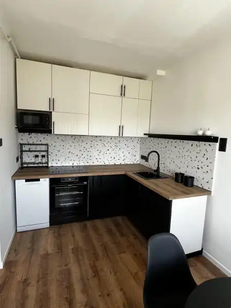 Eladó téglalakás, Pécs 1 szoba 43 m² 46 M Ft