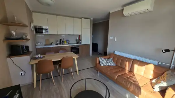 Eladó téglalakás, Pécs 2+1 szoba 55 m² 65 M Ft