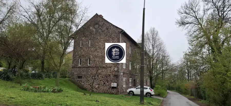 eladó téglalakás, Petőfibánya