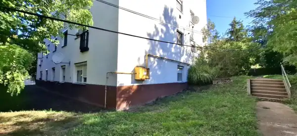 Eladó téglalakás, Petőfibánya 2+1 szoba 63 m² 35 M Ft