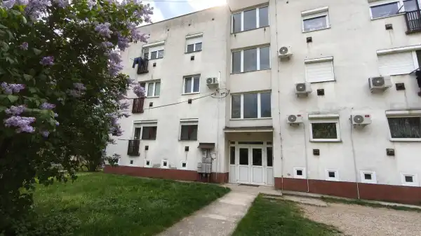 Eladó téglalakás, Petőfibánya 2+1 szoba 63 m² 33.9 M Ft