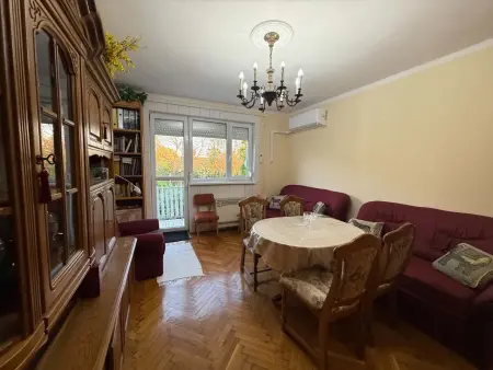 eladó téglalakás, Püspökladány