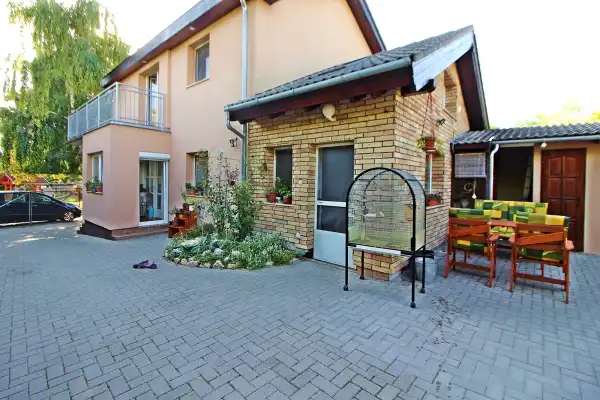 Eladó téglalakás, Ráckeve 5 szoba 105 m² 72.5 M Ft