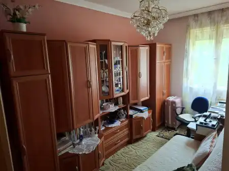 eladó téglalakás, Rétság