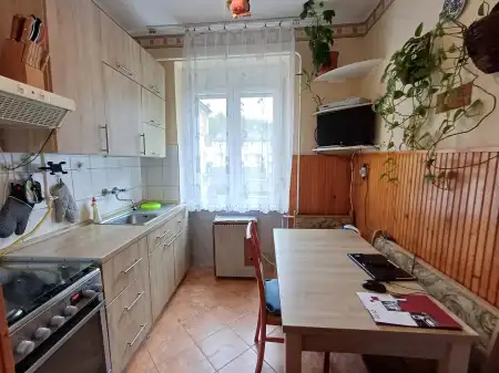 eladó téglalakás, Salgótarján