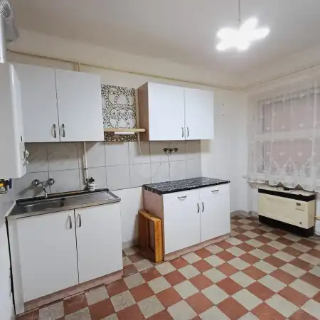 eladó téglalakás, Salgótarján