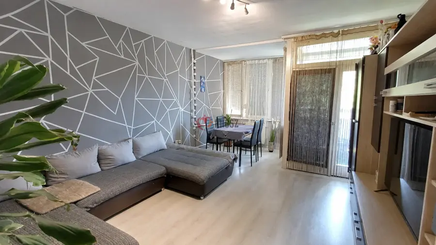 eladó téglalakás, Salgótarján