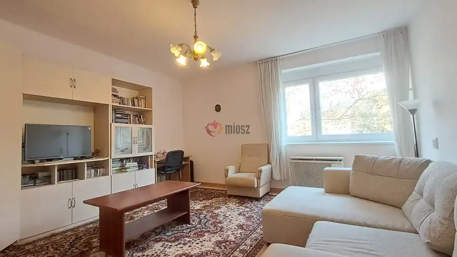 eladó téglalakás, Salgótarján