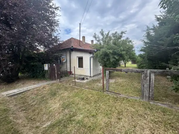 Eladó téglalakás, Sarkad 1+1 szoba 54 m² 7.699 M Ft