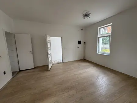 Eladó téglalakás, Sopron 1+2 szoba 48 m² 59.99 M Ft