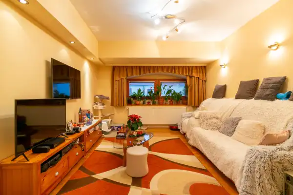 Eladó téglalakás, Sopron 3+1 szoba 94 m² 69.6 M Ft