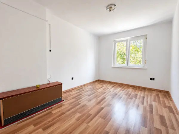 Eladó téglalakás, Sopron 2 szoba 57 m² 51.9 M Ft