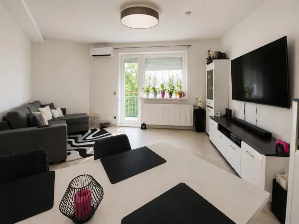 Eladó téglalakás, Sopron 3 szoba 67 m² 81.99 M Ft