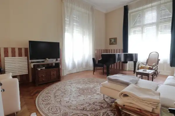 Eladó téglalakás, Szeged 4 szoba 133 m² 109 M Ft