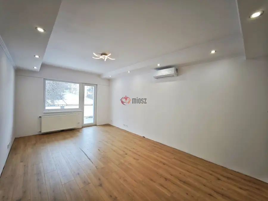 eladó téglalakás, Szeged